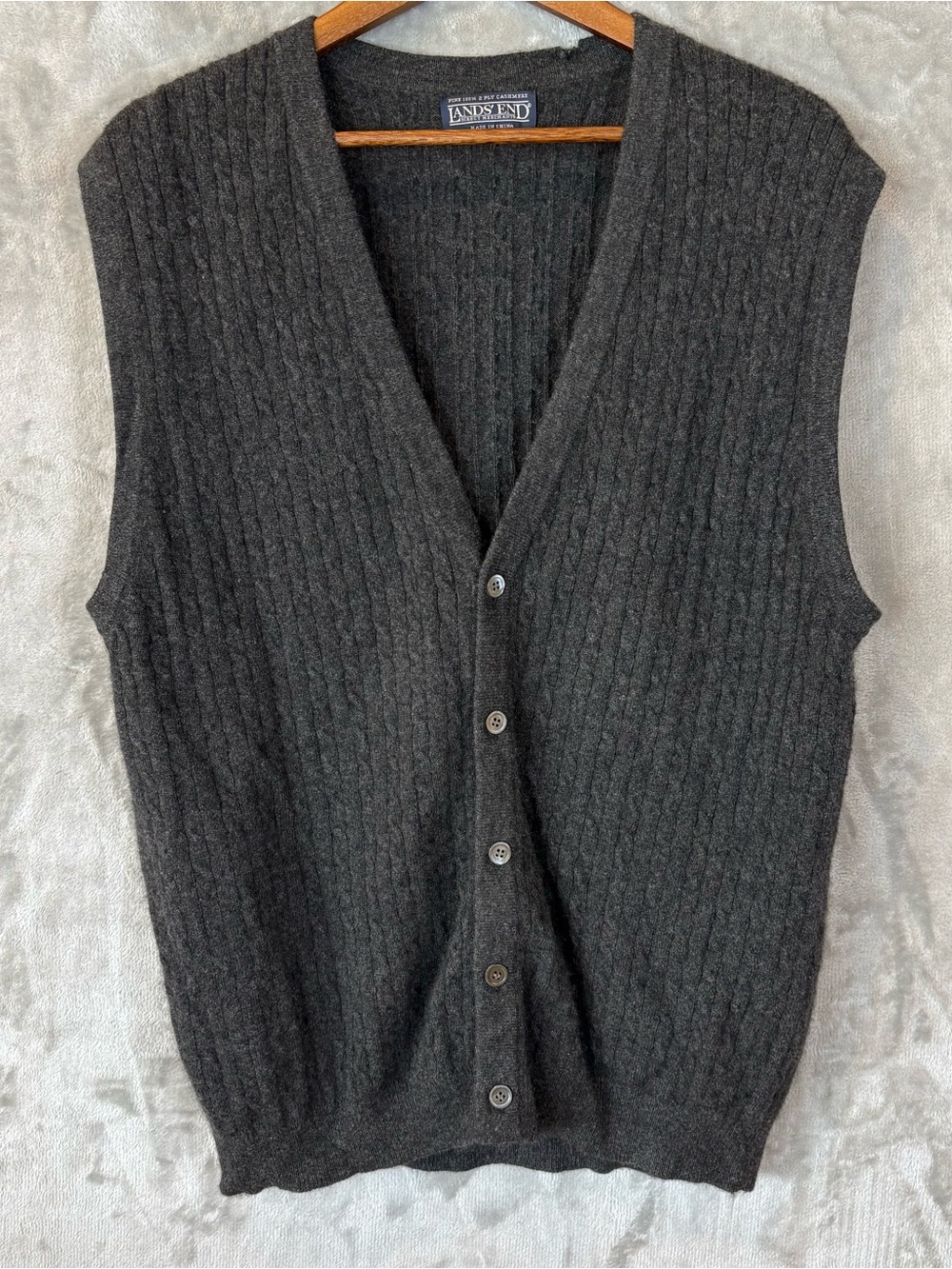 Lands' End Cashmere Cable Knit Sweater Vest Charcoal Gray Button Up V-Neck Mn’s